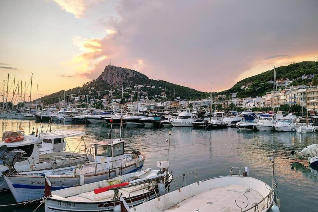 Sorrafina, Acogedor Apartamento En L'Estartit Con Piscina Y Parking Kültér fotó